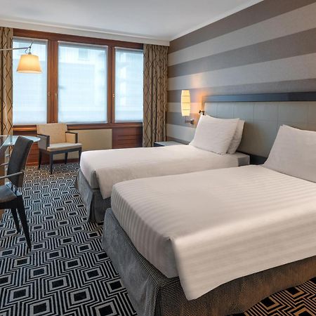 Hilton Geneva Hotel And Conference Centre Le Grand Saconnex Екстериор снимка