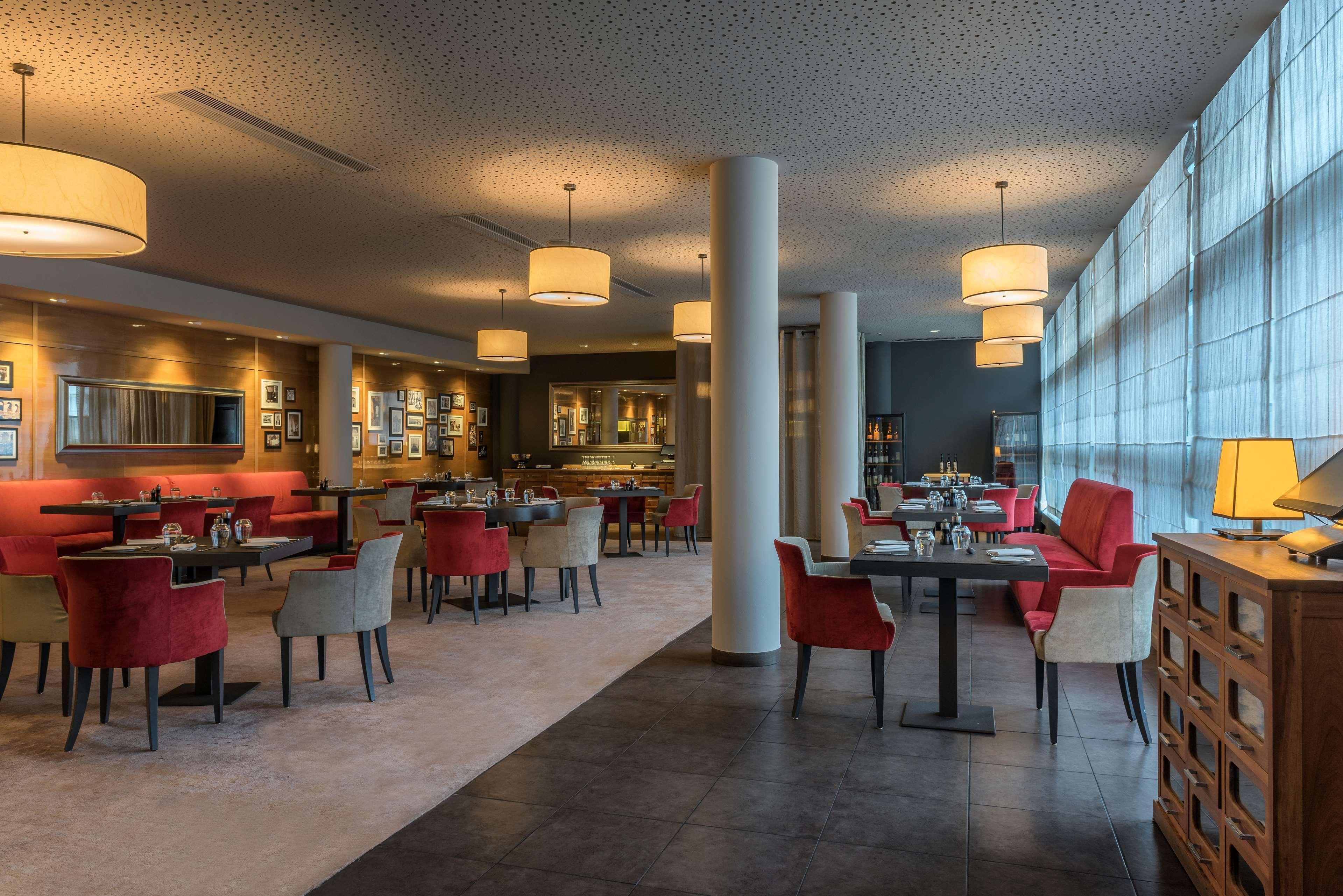 Hilton Geneva Hotel And Conference Centre Le Grand Saconnex Екстериор снимка