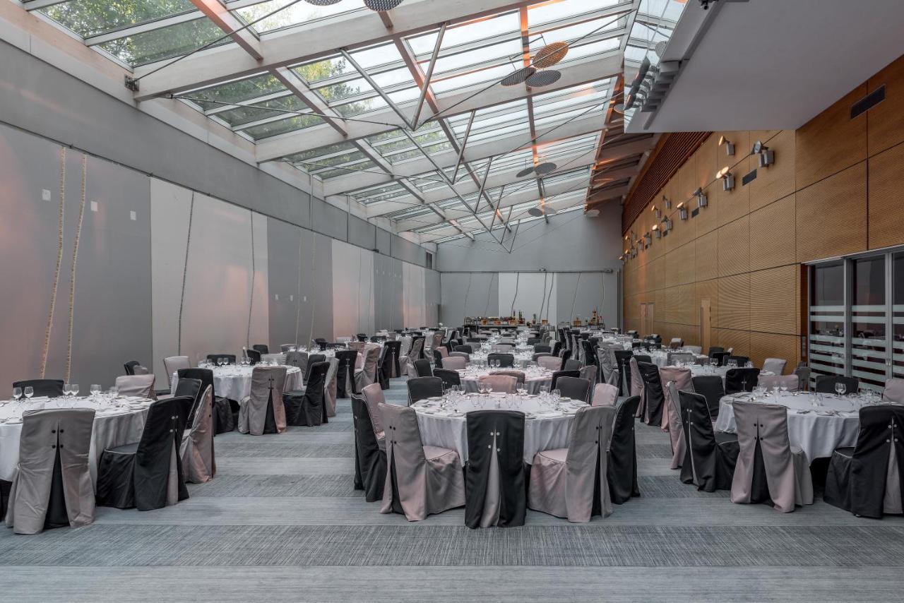 Hilton Geneva Hotel And Conference Centre Le Grand Saconnex Екстериор снимка