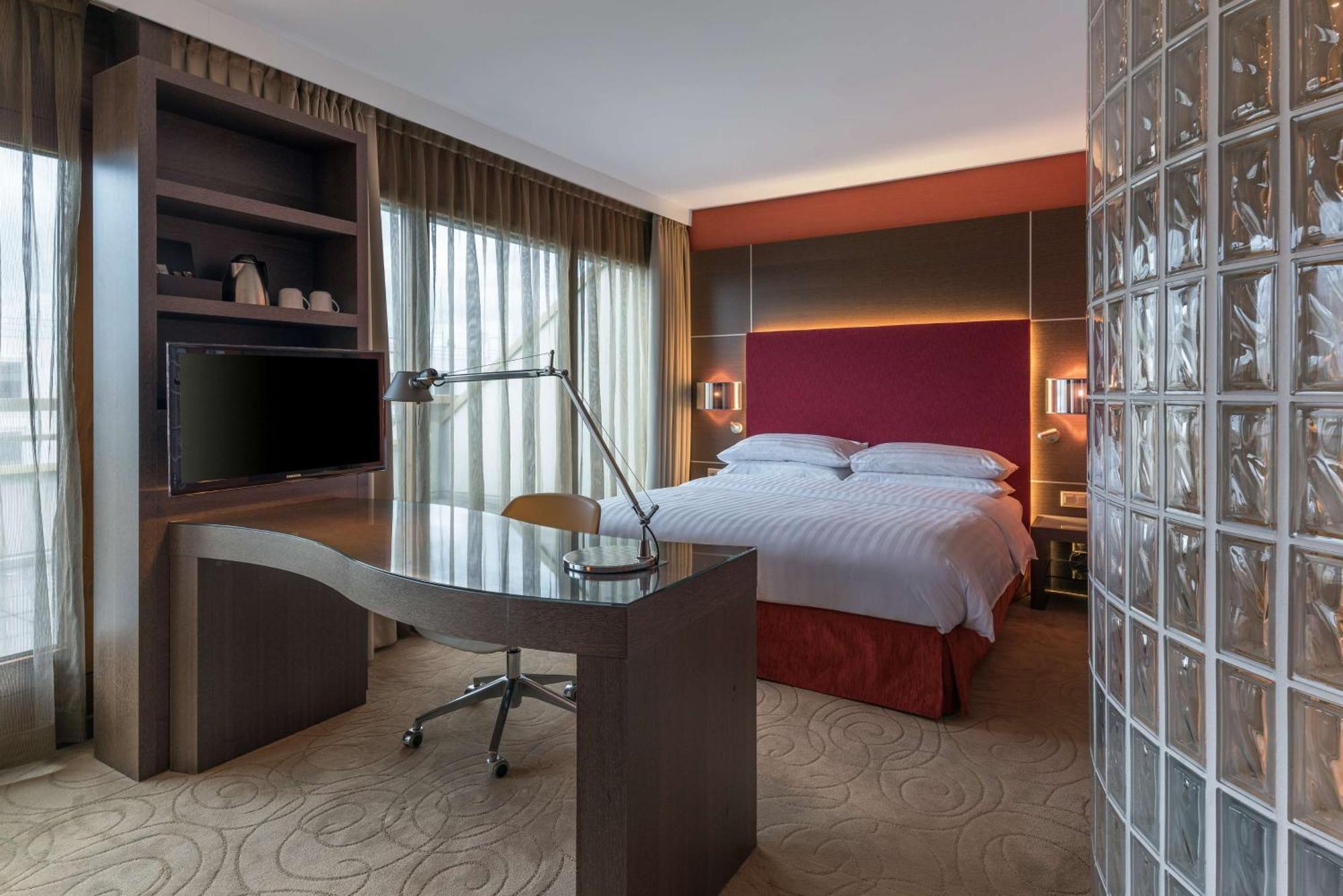 Hilton Geneva Hotel And Conference Centre Le Grand Saconnex Екстериор снимка