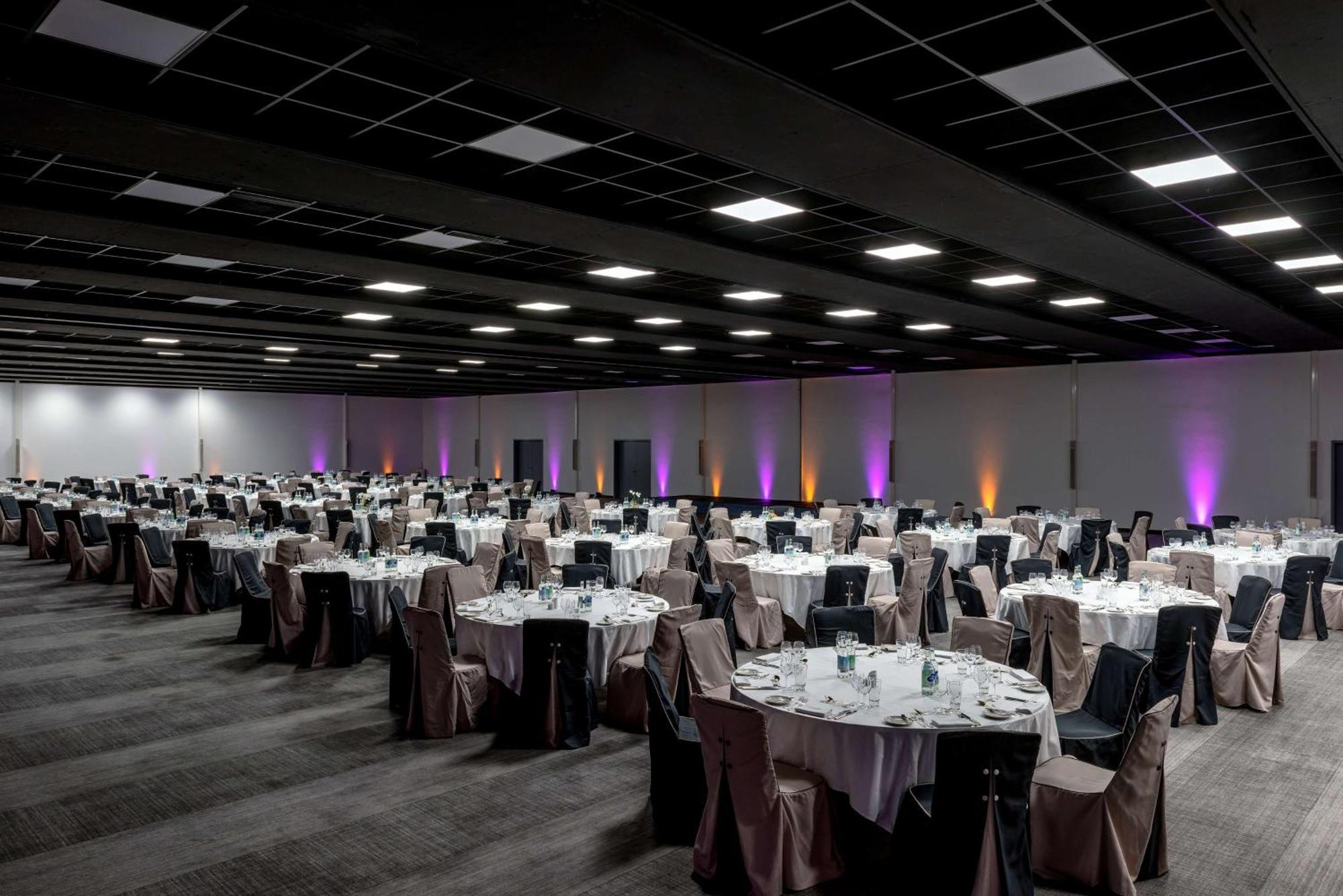 Hilton Geneva Hotel And Conference Centre Le Grand Saconnex Екстериор снимка