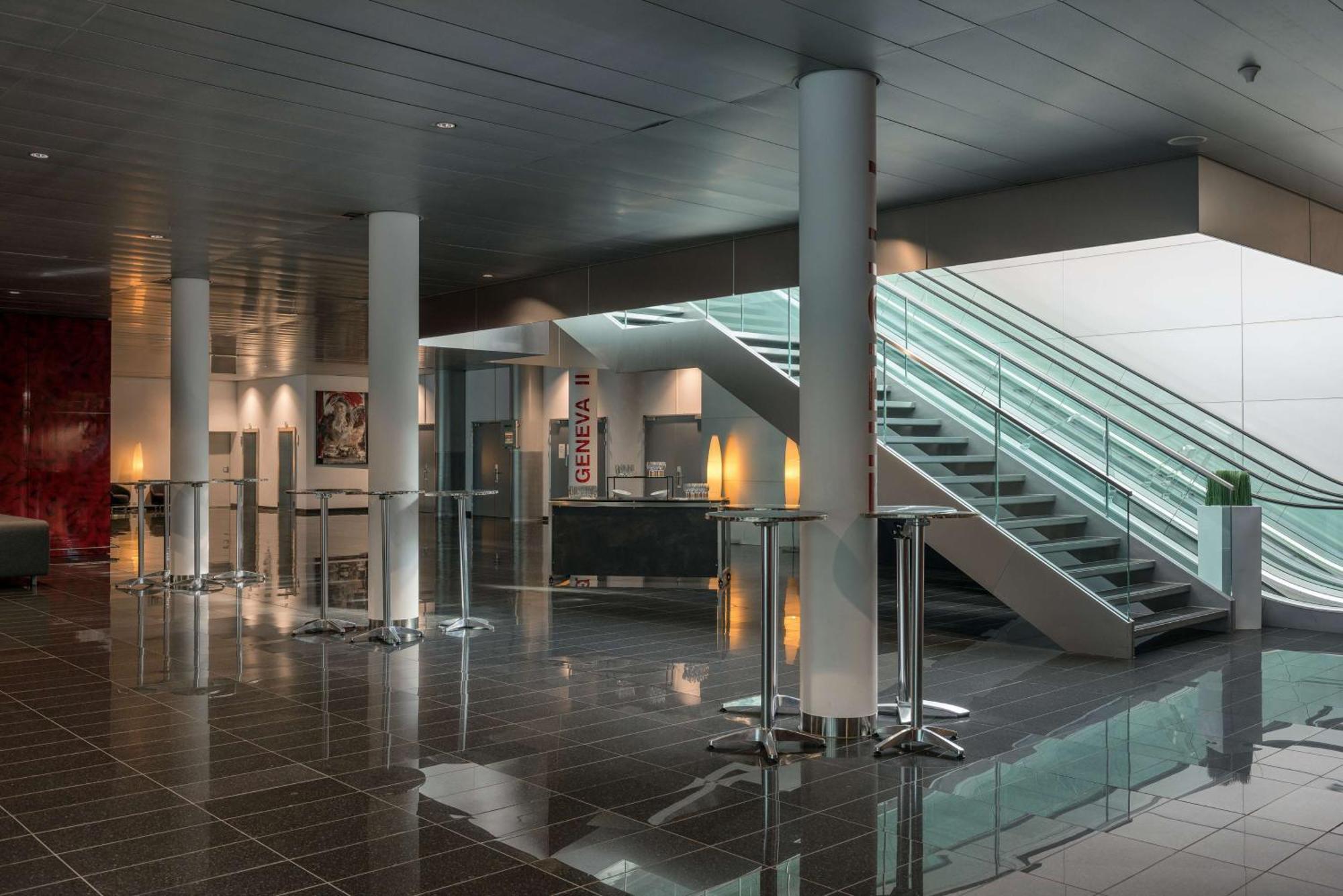 Hilton Geneva Hotel And Conference Centre Le Grand Saconnex Екстериор снимка